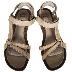 Teva Womens Ysidro Universal Wedge Sandal Size 7.5